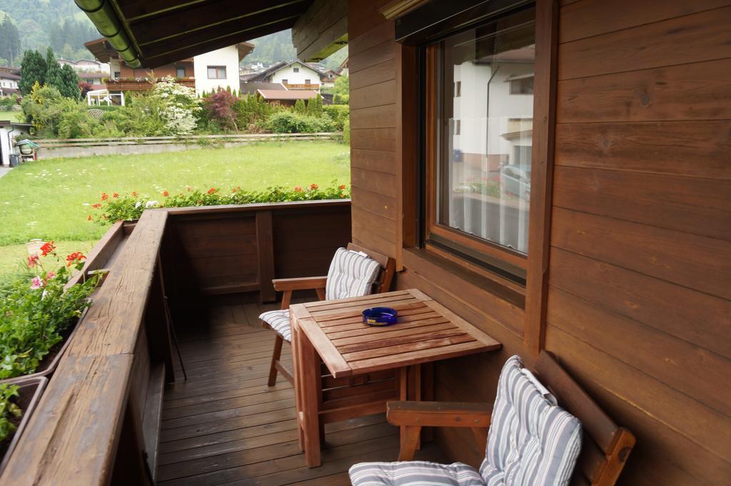 Apartment Alpin Aschau Im Zillertal Oda fotoğraf
